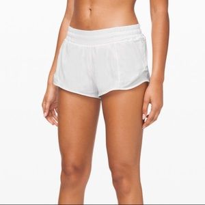 Lululemon Hotty Hot Short 2.5 in. White